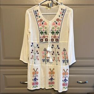 Gianni Bini Boho Tunic with Colorful Embroidery